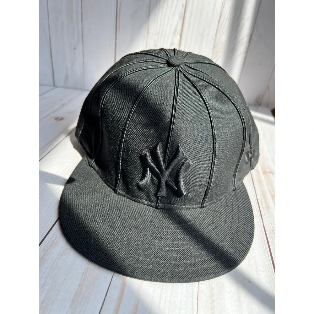 New Era 59Fifty NY Yankees Fitted Hat Black on Black Corded Piping MLB Cap 7 7/8